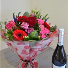 Romance is in the Air  Vase with Prosecco