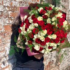 Unforgettable 100 Red and White Rose Handtied Bouquet