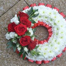 Classic Red Wreath